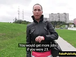 Смешна мама дои цици и порно с бабички чука путка